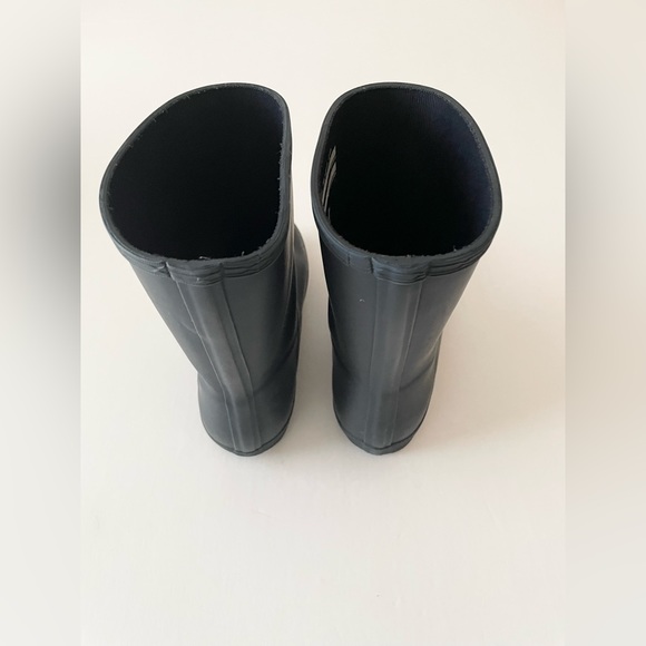 Kids Navy Hunter Boots - Picture 2 of 12